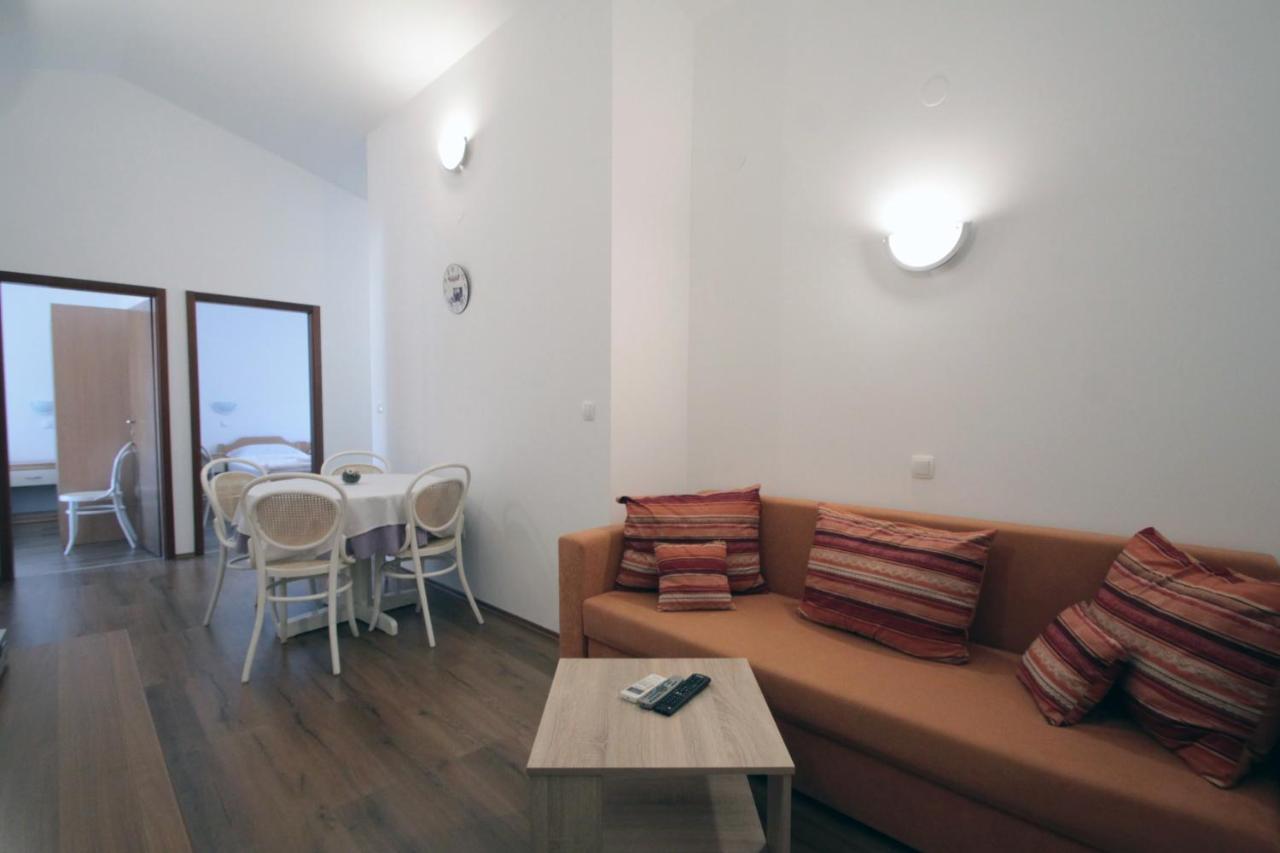 Apartments By The Sea Vinjerac, Zadar - 5811 Экстерьер фото